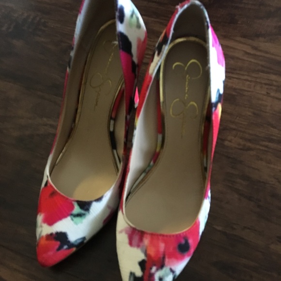 Jessica Simpson floral stilettos - Picture 2 of 3